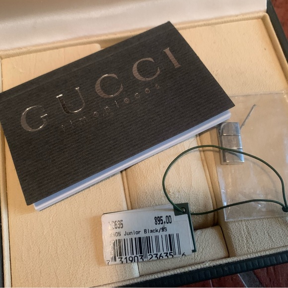 GUCCI Timepiece box and one link. No additional details. See all pics. - Picture 6 of 8